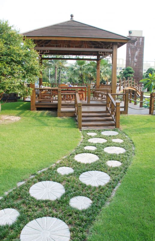 Wood Pergola Installation in Kansas City, KS